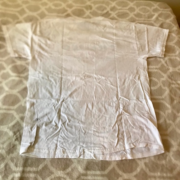 Gildan White Tee with Bold Blue and Red Print - Picture 4 of 4